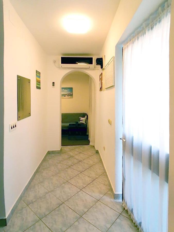 Apartments Miha Krk Town Exterior photo