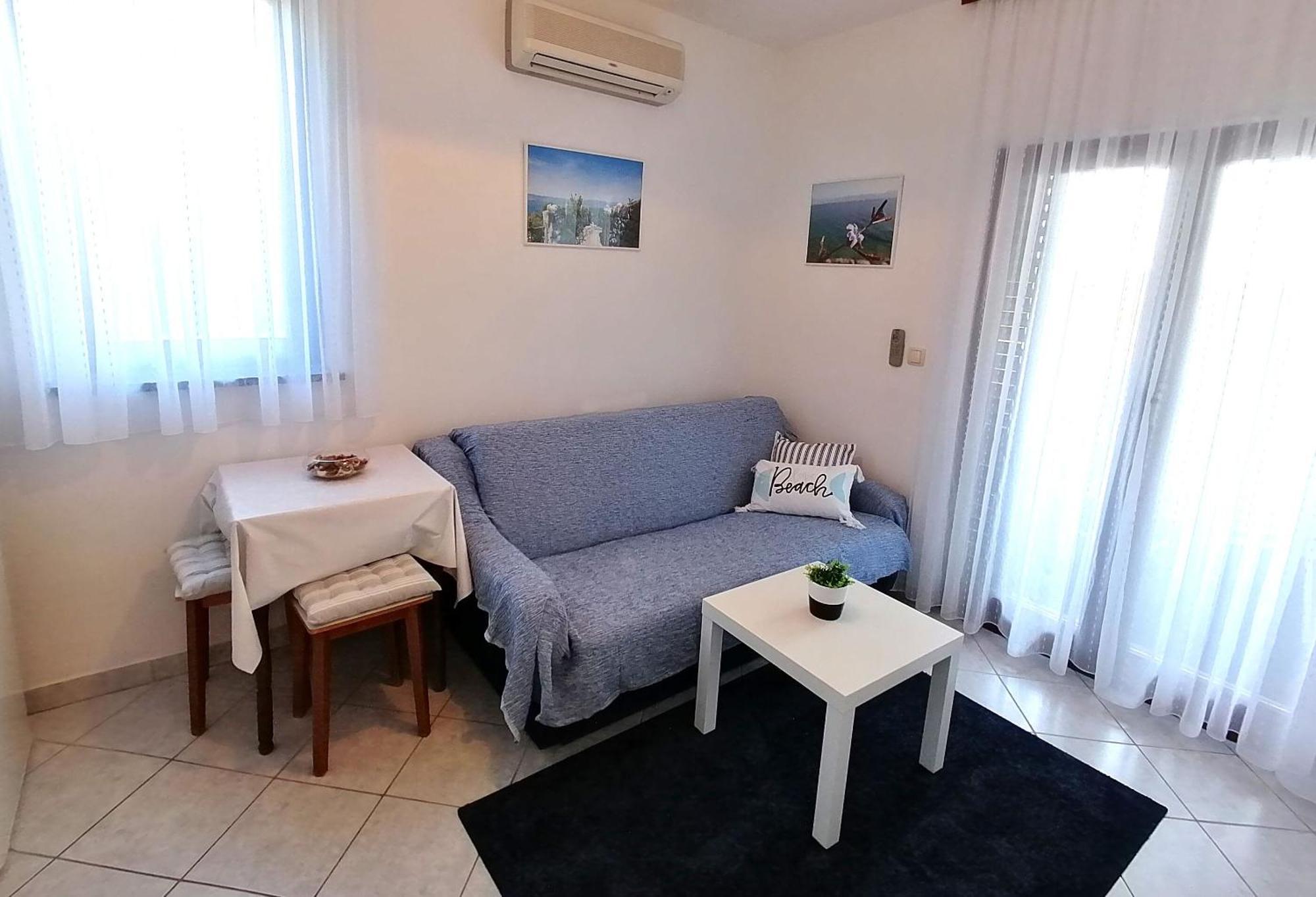 Apartments Miha Krk Town Exterior photo